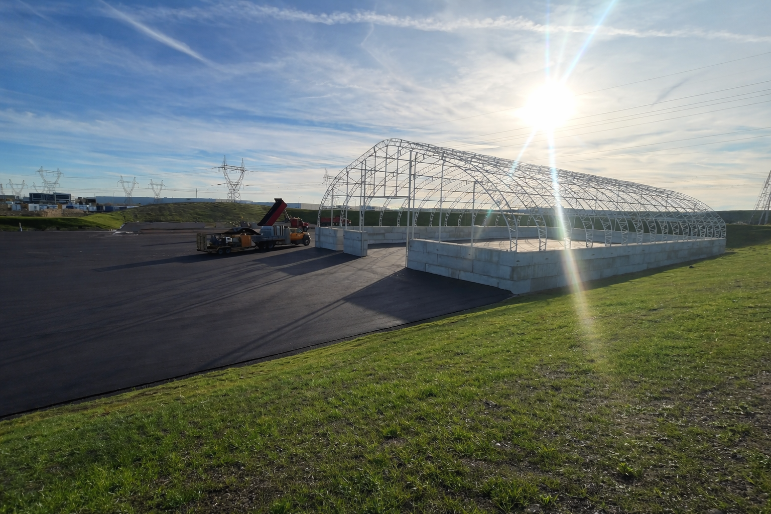 Municipal salt storage dome — Vaughan, Ontario